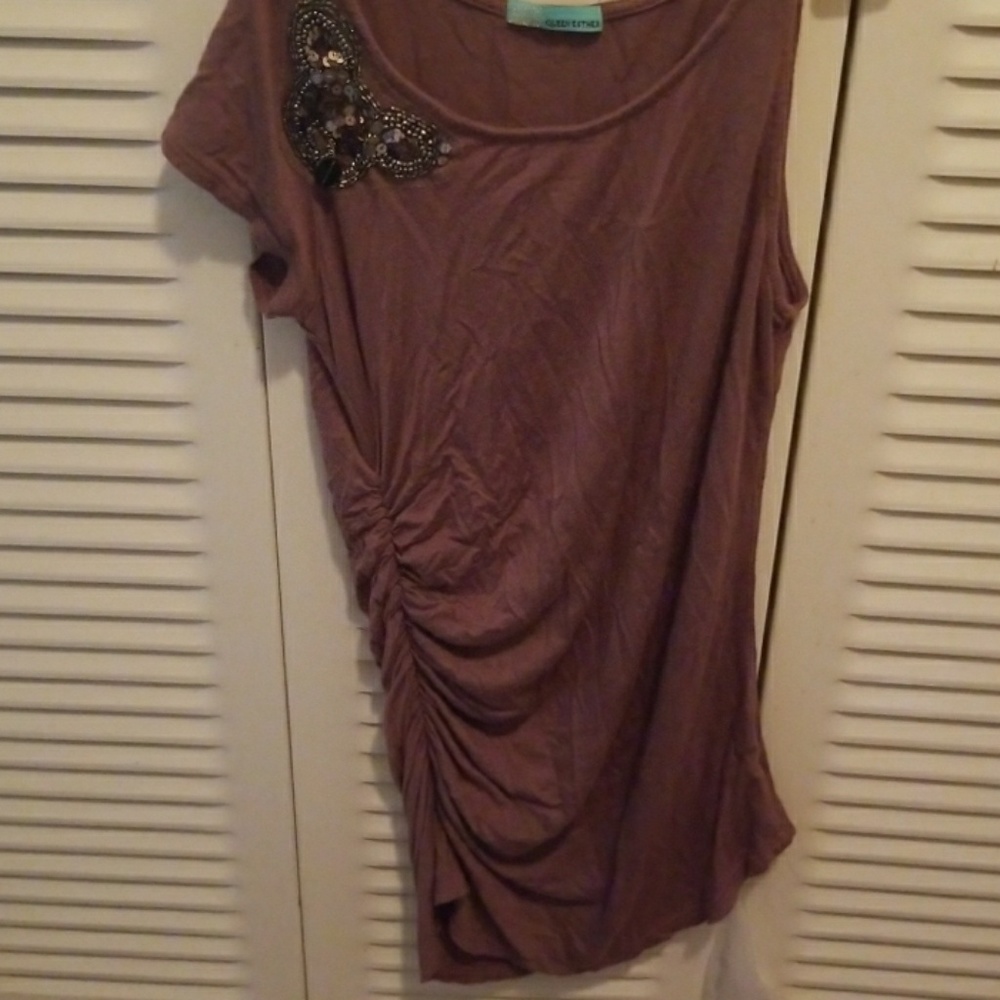 Brown shirt with beads